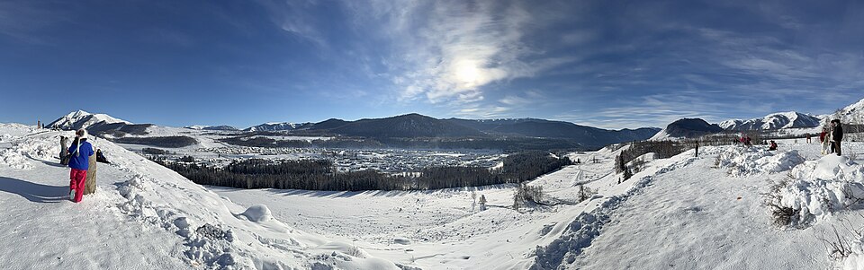 Hemu Village: Tuva Wooden Houses, Dawn Mist and Transfer Tips