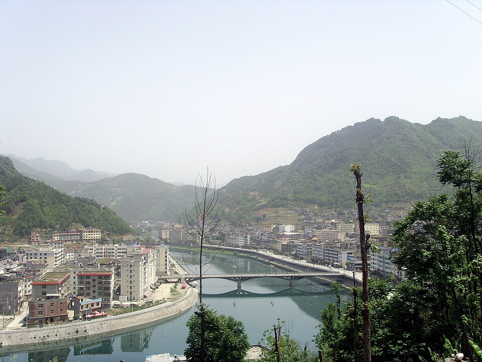 Langao county town along the Lan River in the hills south of Ankang