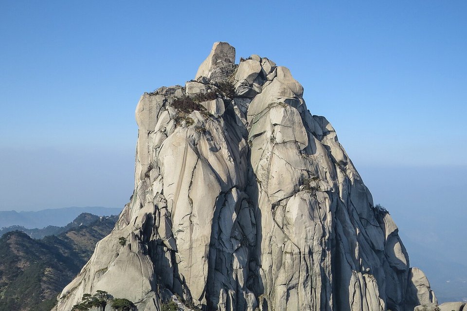 Tianzhu Mountain, Qianshan: Anhui's Granite Pillar and Former Southern Sacred Peak