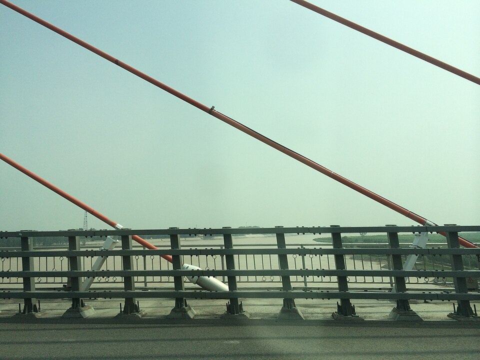 Binzhou Travel Guide: Yellow River Bridges and Wei Manor