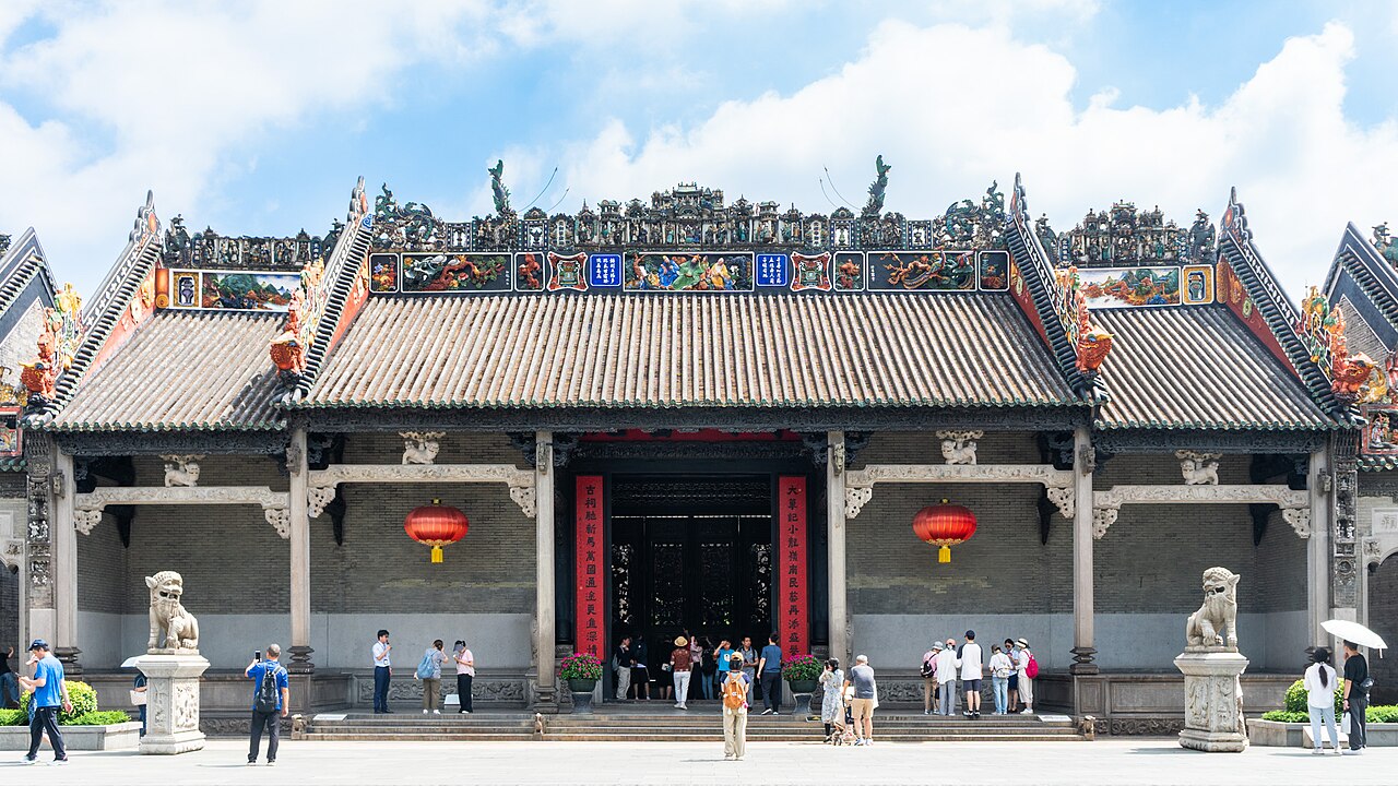 Chen Clan Ancestral Hall, a Lingnan clan-hall building