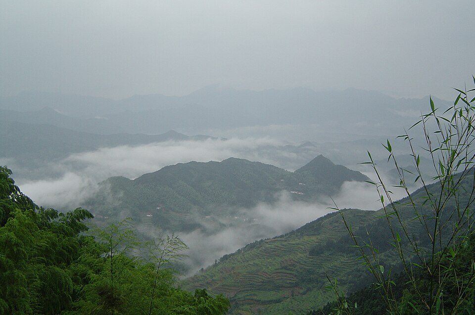 Chizhou Travel Guide: Jiuhua Mountain Pilgrimage