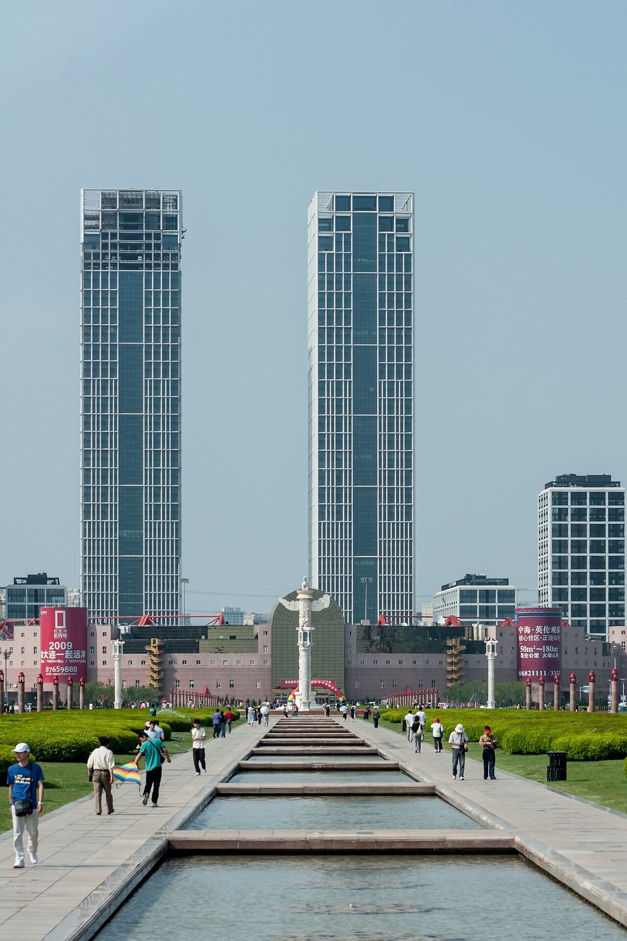Dalian Travel Guide: Xinghai Square, Jinshitan and Lüshun