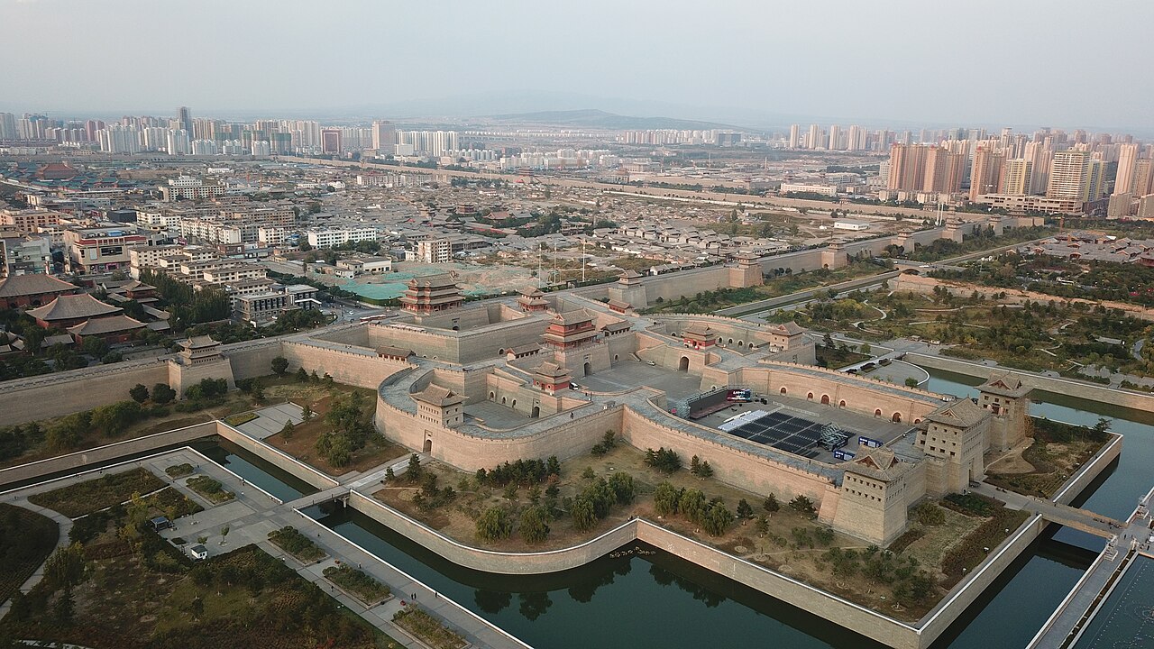 Datong City Wall: The Rebuilt Ming Circuit, Free Daytime Entry and Evening Lantern Zone