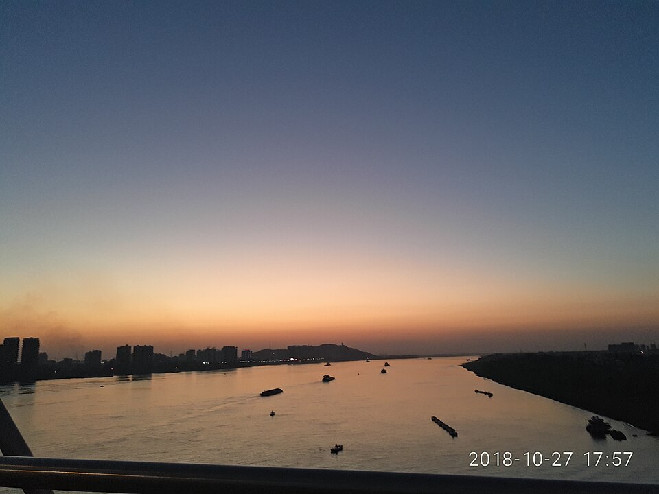 Ezhou Travel Guide: Yangtze Fringe and Yanglan Lake