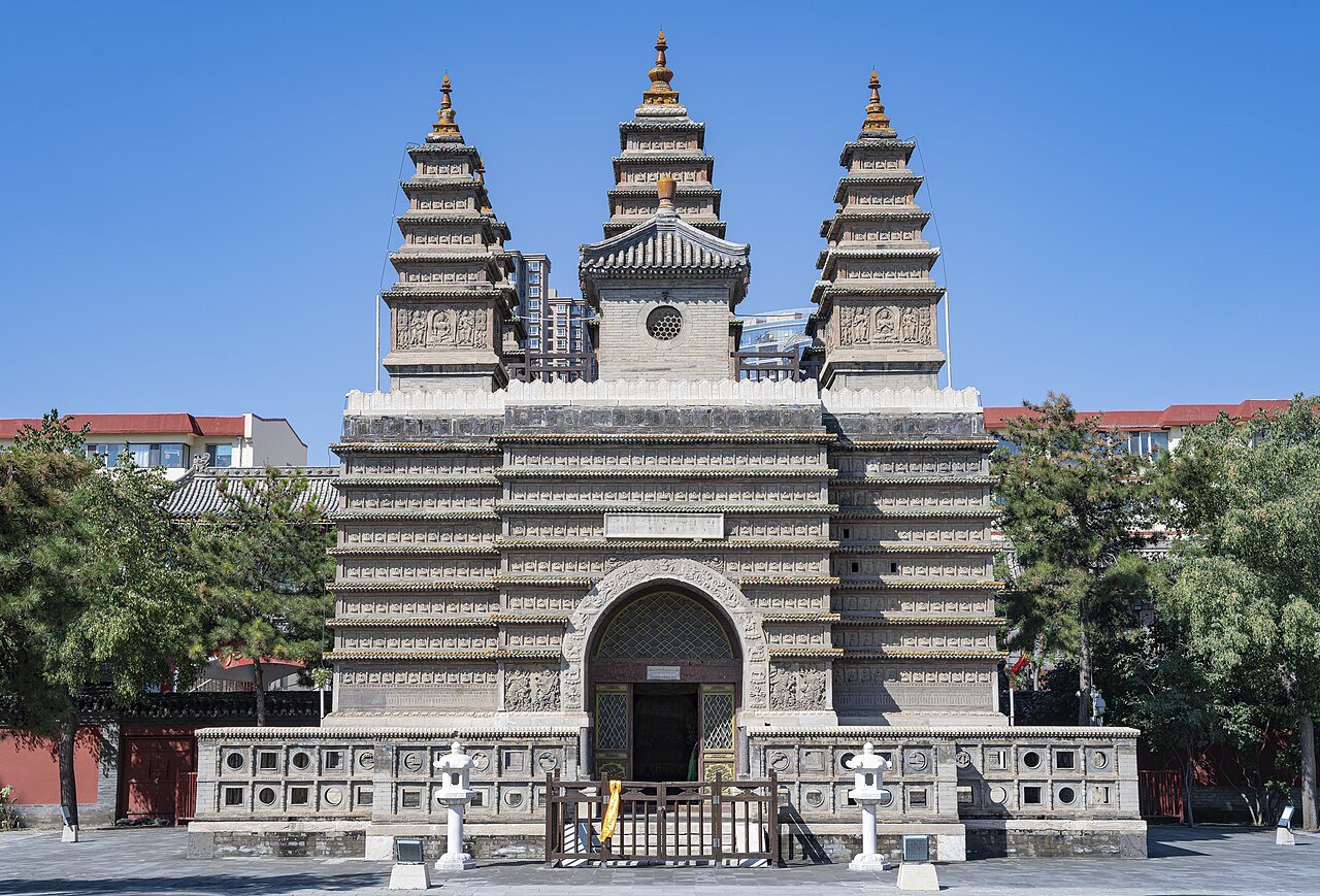 Five Pagoda Temple, Hohhot: The 1732 Diamond Throne Pagoda and the Mongolian Star Chart