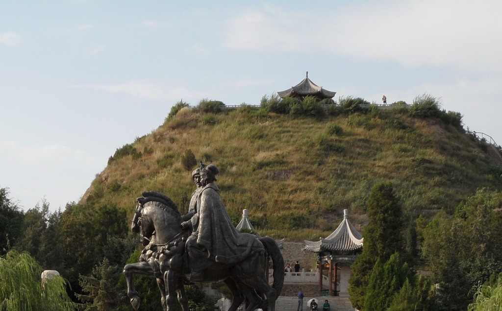 Statue of Wang Zhaojun at the Zhaojun Tomb memorial park south of Hohhot