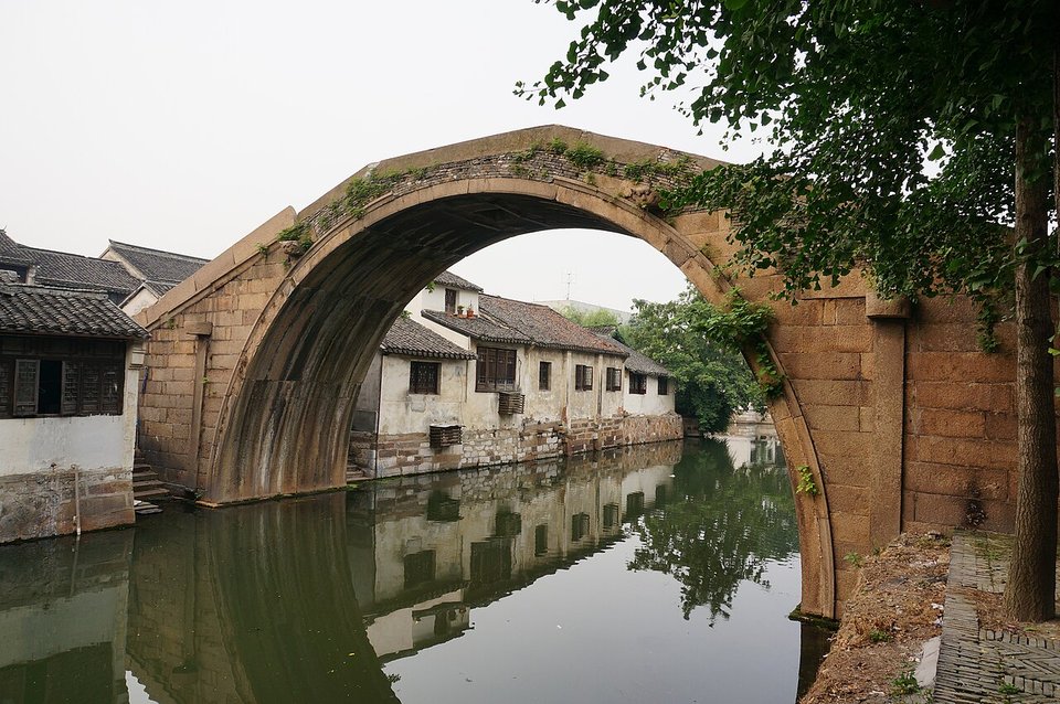Nanxun Ancient Town: Silk Fortunes, Little Lotus Manor and the Jiaye Library