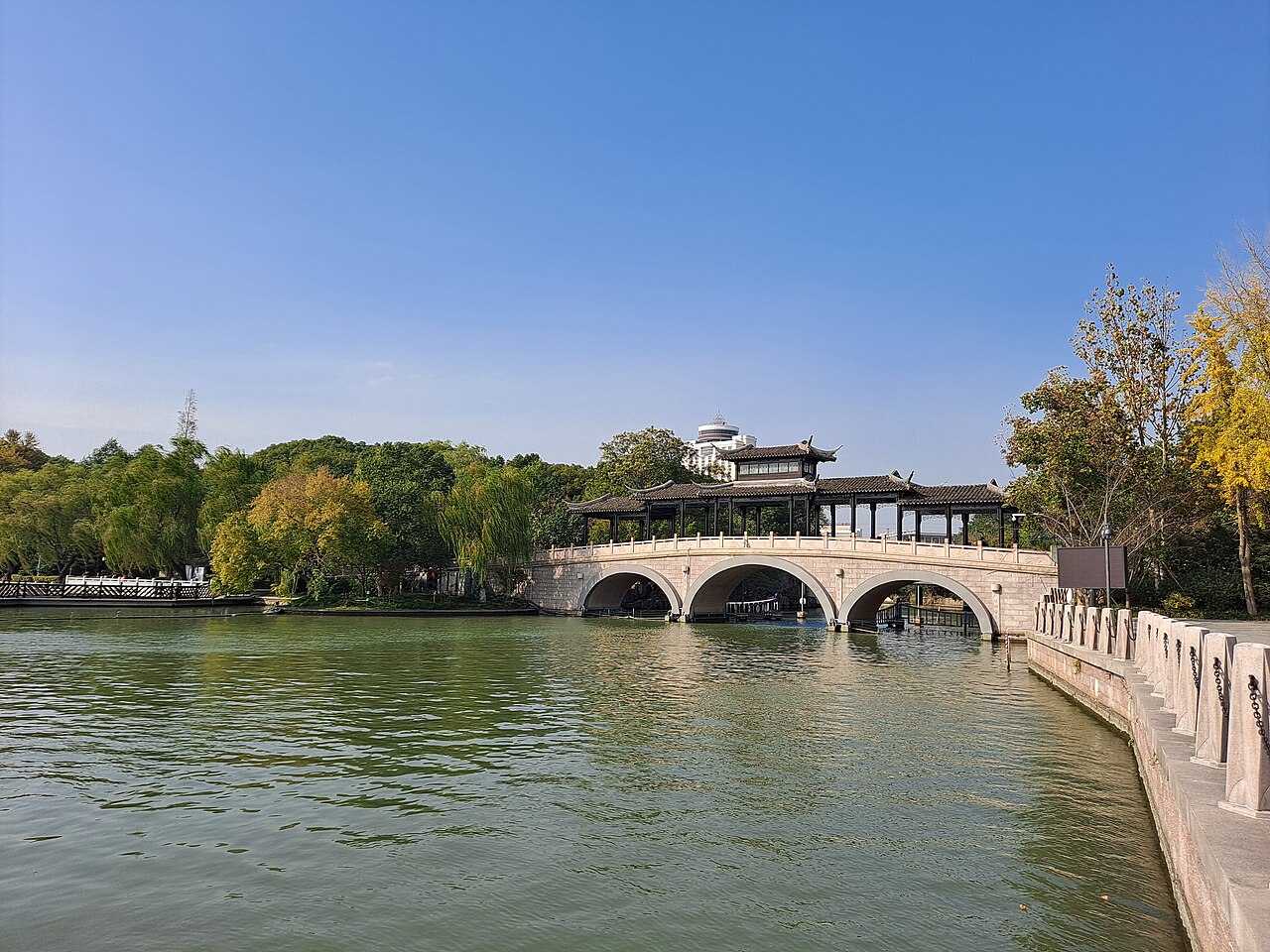 Jiaxing Travel Guide: South Lake, Wuzhen and Xitang