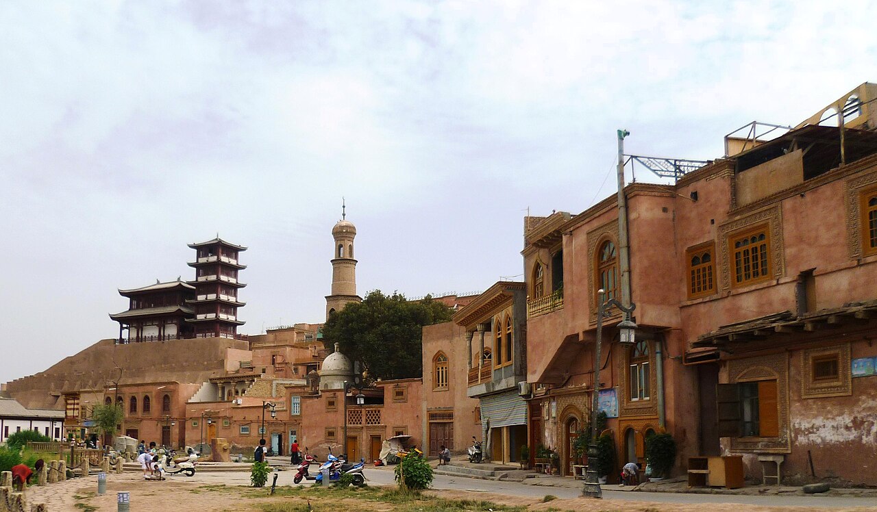 Kashgar Sunday Bazaar: Livestock Market Morning and Grand Bazaar Goods