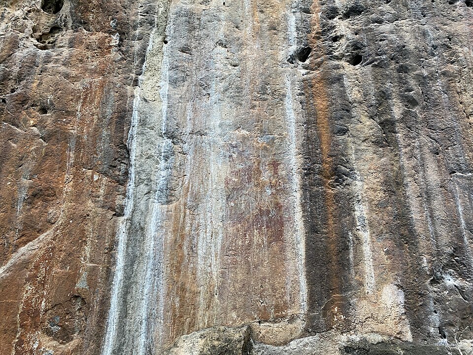 Lincang Travel Guide: Cangyuan Rock Art, Wa Culture, Tea