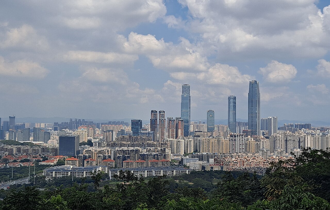 Nanning Travel Guide: Qingxiu Mountain and Food Streets