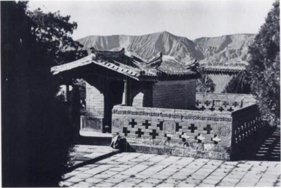 Historic gongbei Sufi saint's tomb in Pingliang, Gansu