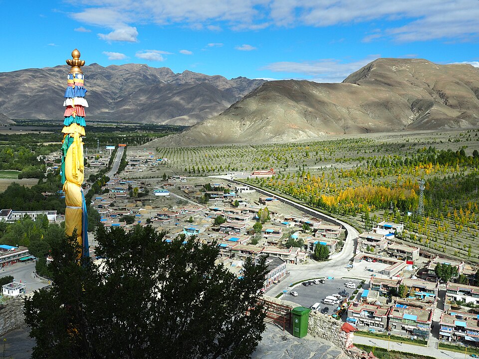 Shannan Travel Guide: Yumbulagang, Samye and Tsetang