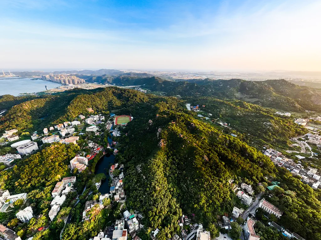 Queshi Scenic Area, Shantou: Granite Hills Across the River