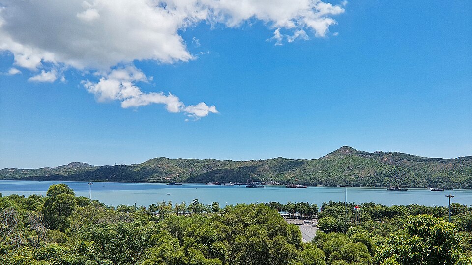 Shanwei Travel Guide: Fengshan Mazu Temple and Jieshi Coast