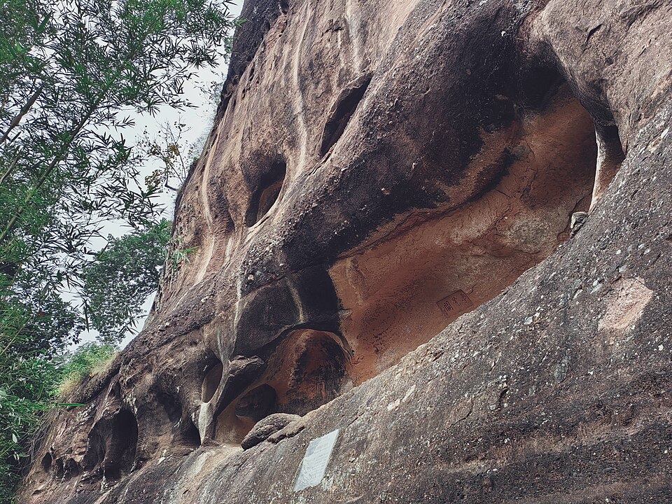 Shaoguan Travel Guide: Danxia Mountain and Nanhua Temple