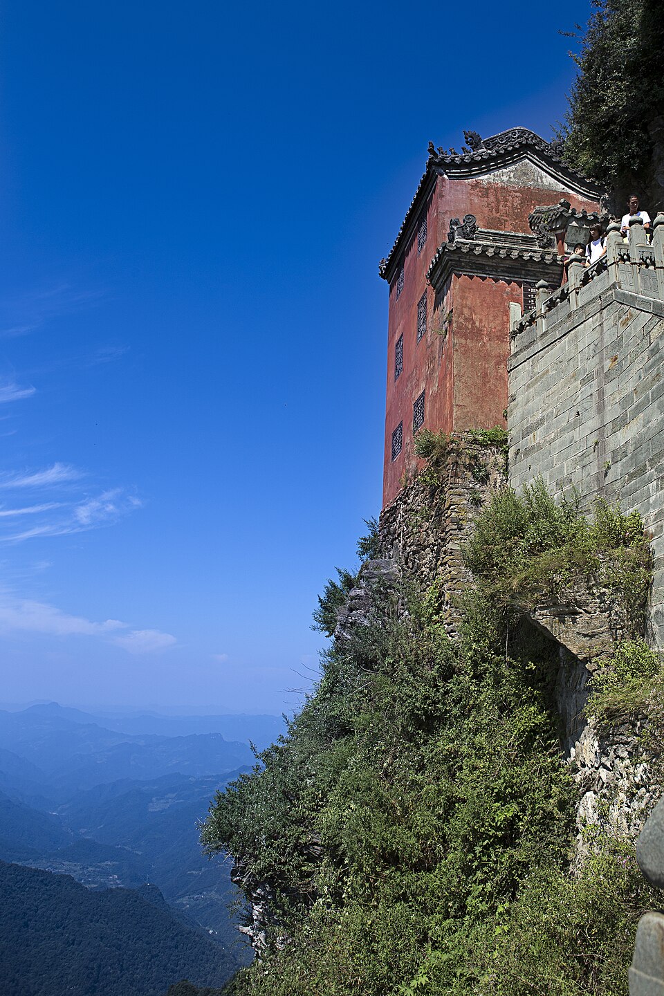 Water and hills around the Danjiangkou Reservoir in Shiyan