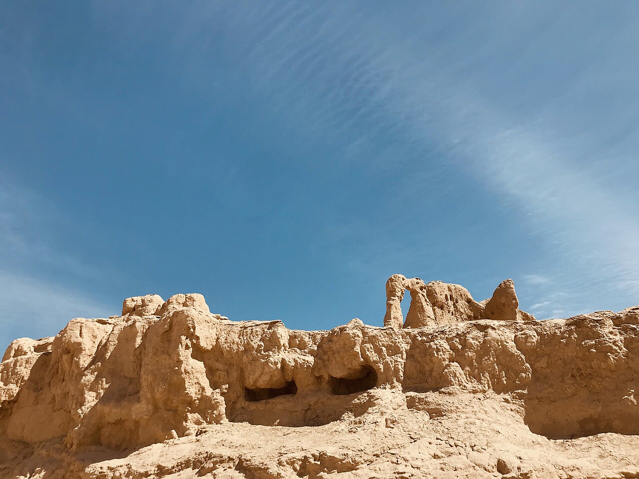 Turpan Travel Guide: Jiaohe, Emin Minaret, Flaming Mountains