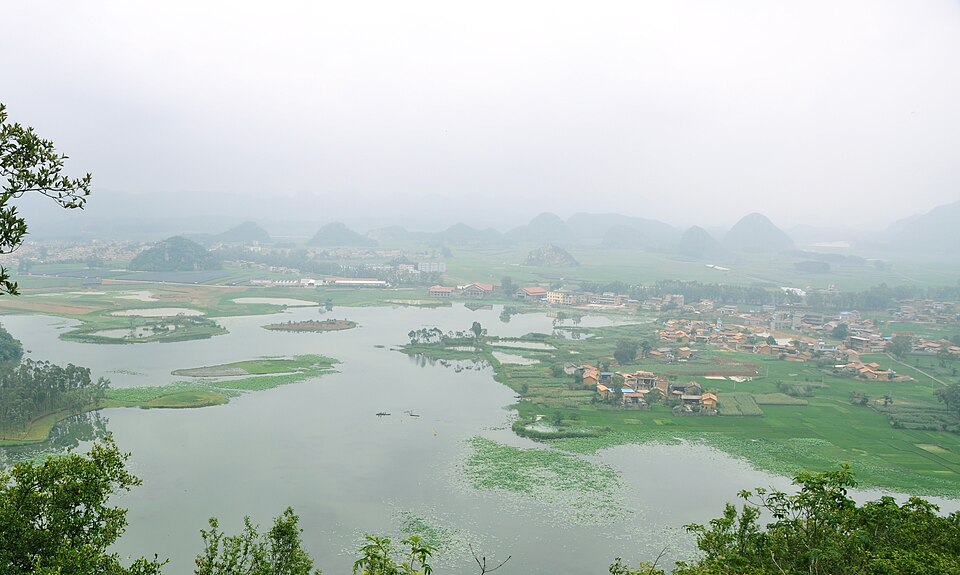 Wenshan Travel Guide: Puzhehei Lakes, Lotus and Karst Peaks