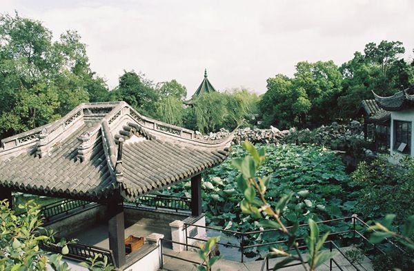 Liyuan, Wuxi: Li Lake Garden, Four Seasons Pavilions and Waterside Corridor