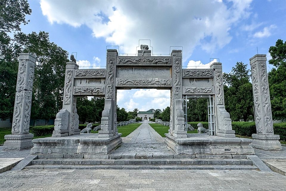 Carved stone archway on the approach to the Tomb of Prince Jian of Lu