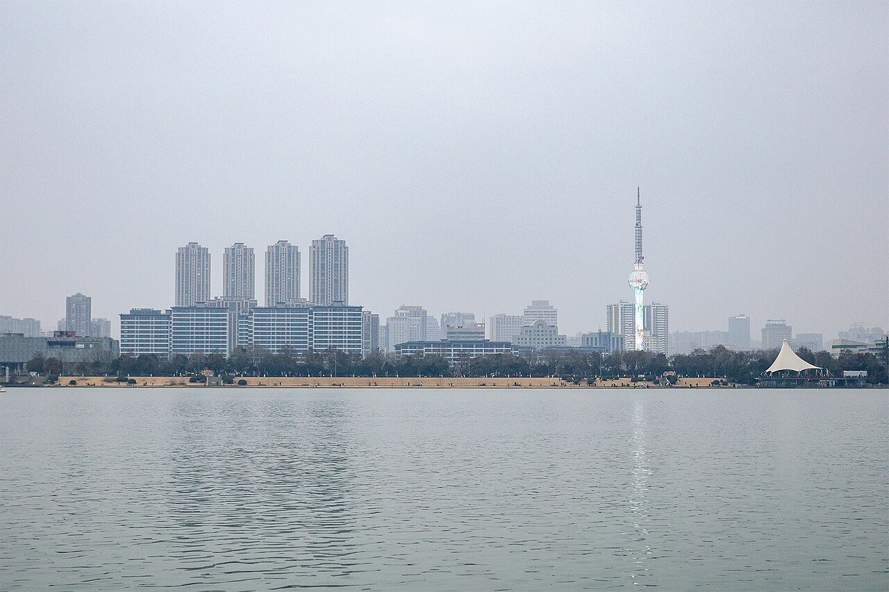 Yunlong Lake shoreline Xuzhou