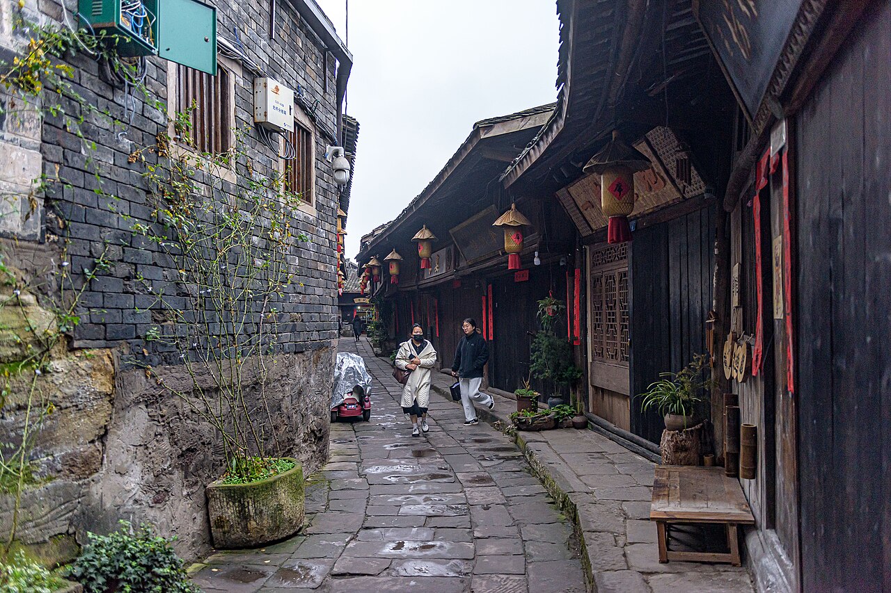 Yibin Travel Guide: Lizhuang Ancient Town, River Confluence, and Bamboo Sea (3-Day Route)