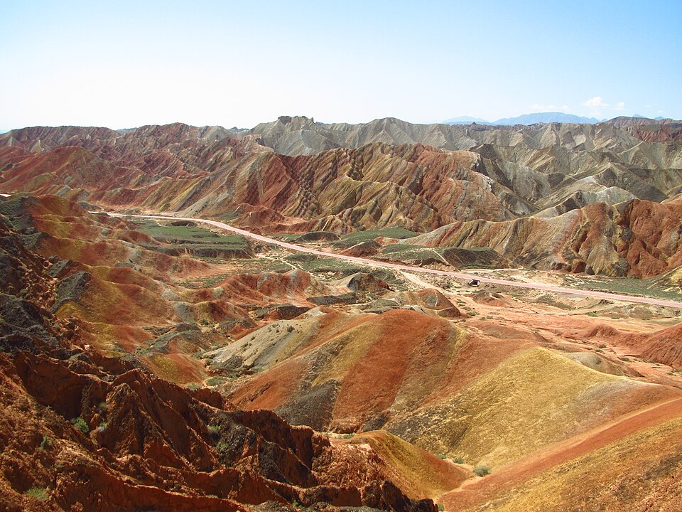Zhangye Travel Guide: Rainbow Danxia and Hexi Stopover (2-Day Route)
