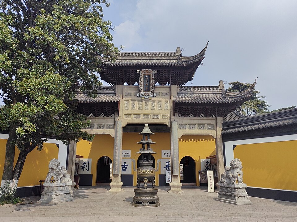 staircase and halls at Jinshan Temple